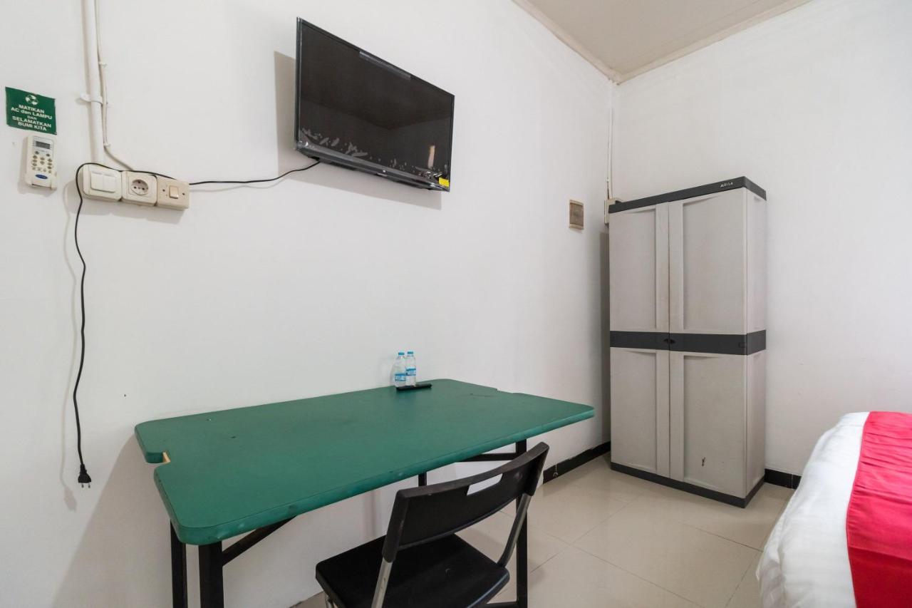 Reddoorz Near Terminal Bubulak Bogor Ξενοδοχείο Εξωτερικό φωτογραφία